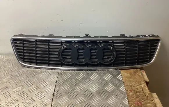 Audi A3 S3 8L Front grill 8L9863653