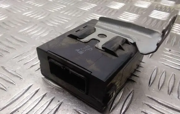 Toyota RAV 4 (XA20) Other control units/modules 8865042150