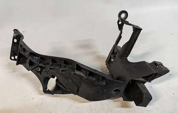 Audi A5 8T 8F Headlight/headlamp mounting bracket 8T0805608C