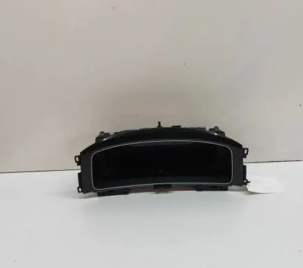 Volkswagen Golf VII Speedometer (instrument cluster) 5G1920795