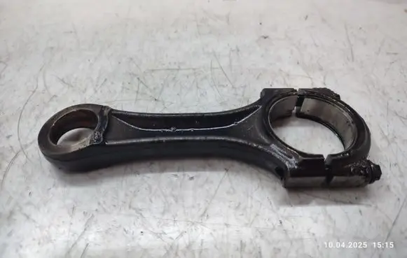 Land Rover Freelander 2 - LR2 Connecting rod/conrod 
