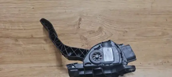 Volvo XC60 Accelerator throttle pedal 8G9N9F836BA