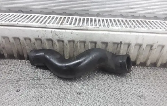 Opel Zafira A Intercooler hose/pipe 238876275