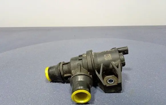 AC 428 Coolant level relay 9896408