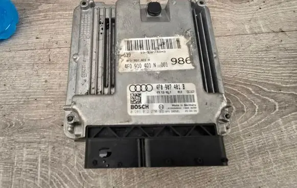 Audi A6 S6 C6 4F Engine control unit/module 4F0907401B
