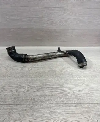 BMW X5 E53 Intercooler hose/pipe 7799395