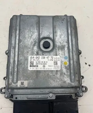 Mercedes-Benz S W221 Engine control unit/module A6421504772