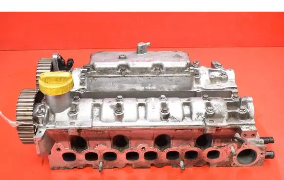Renault Megane I Engine head 7700111490