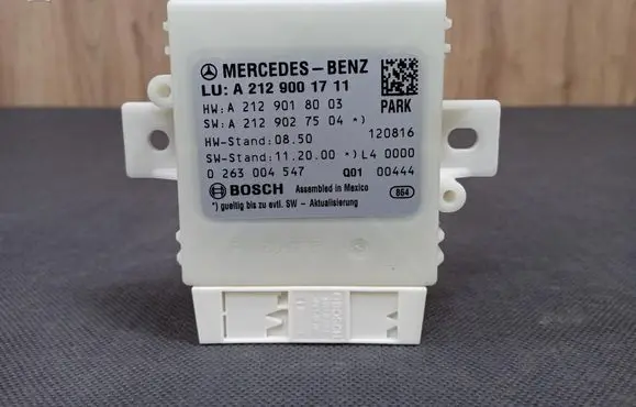 Mercedes-Benz E A207 Parking PDC control unit/module 2129001711 A2129001711 0263004547