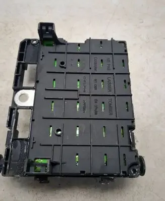 Peugeot 206 Fuse module 9650664180 41119929