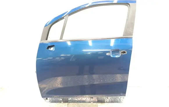 Opel Mokka X Front door