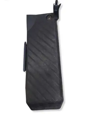 Audi A3 S3 8P Foot area side trim 3P1864777