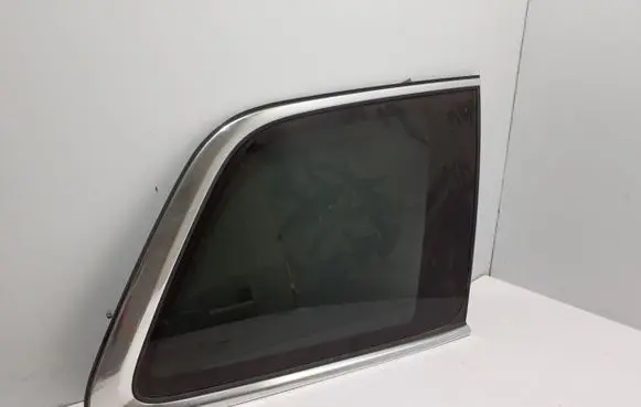 Volvo XC90 Rear side window 32219279