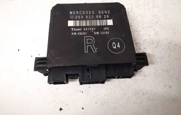 Mercedes-Benz C W203 Door control unit/module 2038206626 351391