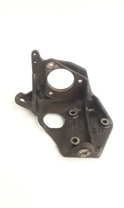 Volkswagen Transporter - Caravelle T4 Fuel pump bracket 074130147c
