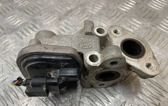 KIA Rio EGR valve 28450-08000 200008A090