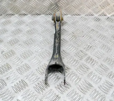 Tesla Model 3 Rear upper control arm/wishbone 104442700C