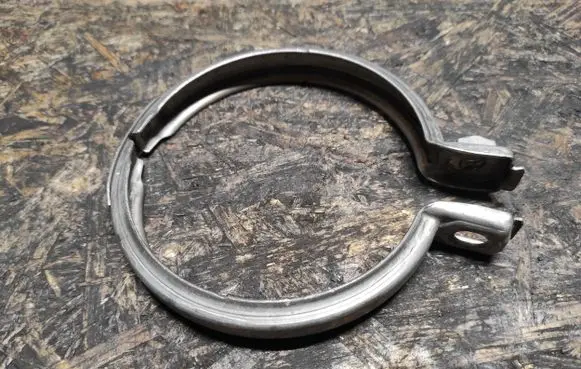 BMW 2 F45 Muffler pipe connector clamp 7606136