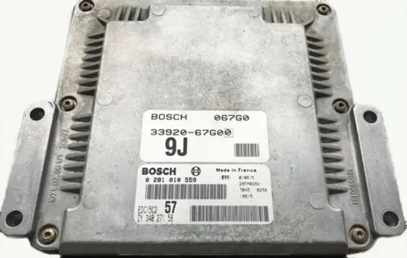 Fiat 500 Engine control unit/module 0281010559