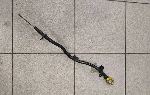 Oil level dip stick