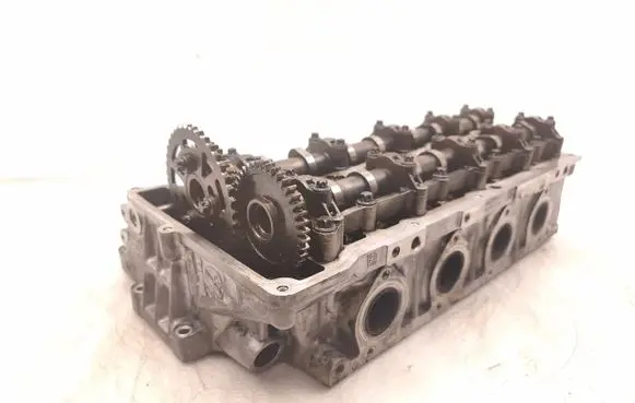 BMW 1 F20 F21 Engine head 7812603 7797511