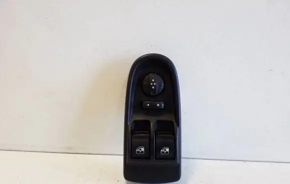 Iveco Daily 5th gen Electric window control switch 5801484207