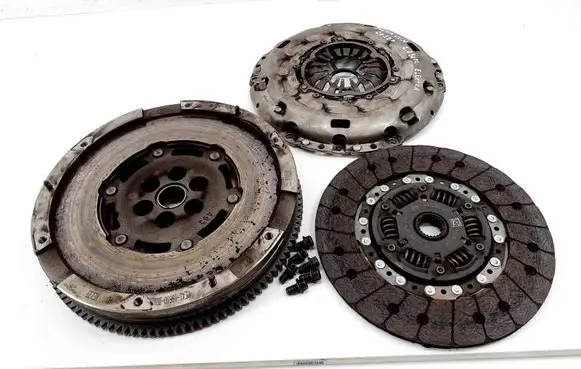 Mazda CX-30 Clutch set kit PE4116410Z01 PY1216460