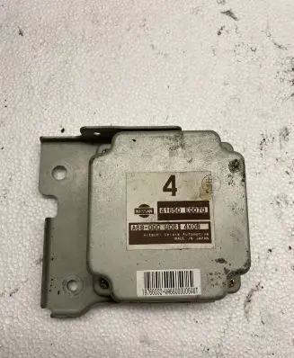 Nissan X-Trail T30 Torque split ecu control unit/module 41650EQ070