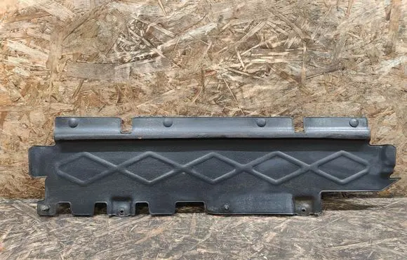 Front bumper skid plate/under tray