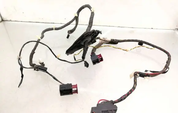 Opel Vectra C Front door wiring loom 13195859
