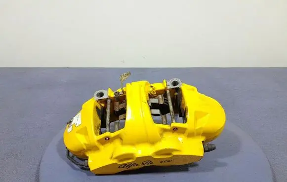 Alfa Romeo Stelvio Front brake caliper