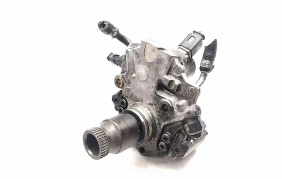 Mercedes-Benz E W212 Fuel injection high pressure pump A6510701701 28297638