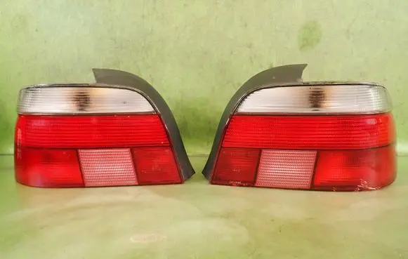 BMW 5 E39 Rear/tail lights set 2496298