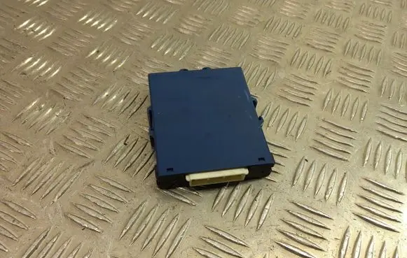 Lexus RX 330 - 350 - 400H Gateway control module 8911148040