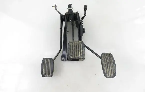 Skoda Felicia II Pedal assembly 6U1721031