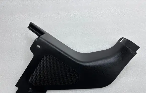 BMW i3 Foot area side trim 105808733C 584507 7272418