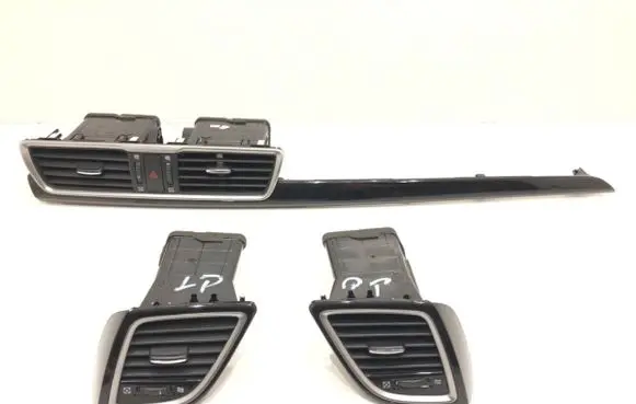 Mazda 3 II Dashboard side air vent grill/cover trim