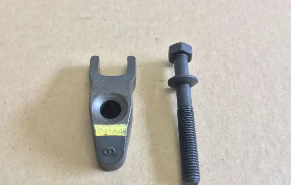 Hyundai i40 Fuel Injector clamp holder OEM