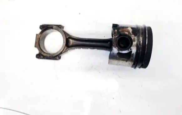 Volkswagen PASSAT B6 Piston with connecting rod