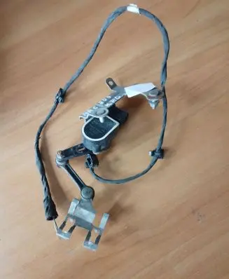 Rear air suspension level height sensor
