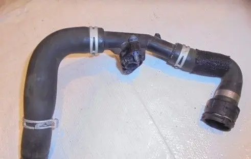 Peugeot 208 Intercooler hose/pipe 9804208380