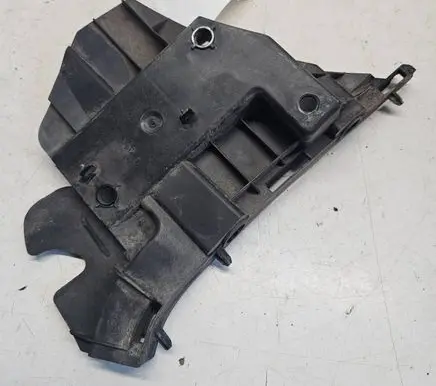 Volvo V70 Front bumper mounting bracket 31265344