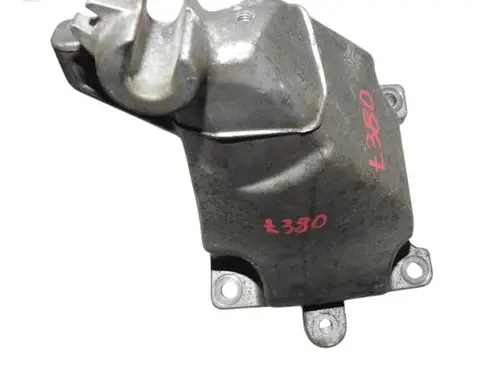 Mercedes-Benz E W212 Engine mounting bracket A2762230004