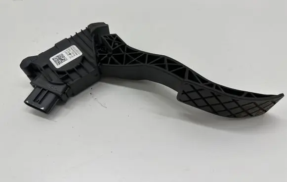 Skoda Octavia Mk3 (5E) Accelerator throttle pedal 5Q1723503F