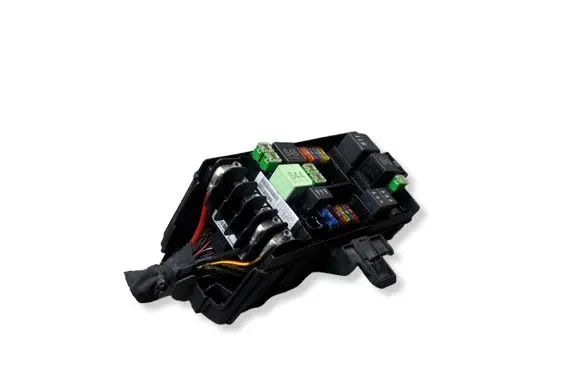 Volkswagen Golf Sportsvan Fuse module 5Q0937125B 5Q0907361D