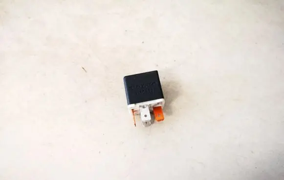 Volvo S70 V70 V70 XC Other relay 9130269 4ra003510-73