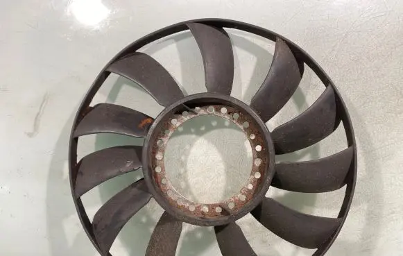 Volkswagen PASSAT B5.5 Fan impeller 058121301