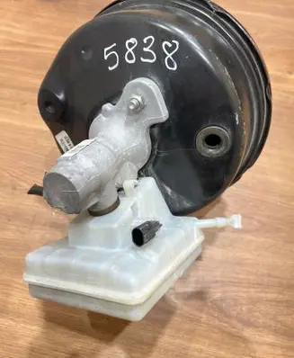 BMW X3 F25 Brake booster 6857869 13B2460T3051 G2AT89
