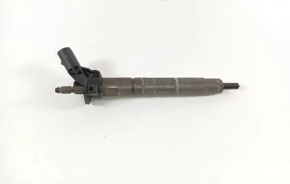 Mercedes-Benz ML W166 Fuel injector A6420701187