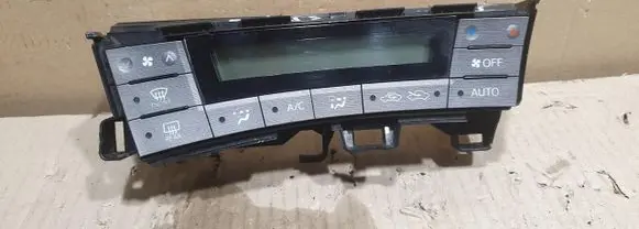 Toyota Prius (XW30) Climate control unit 75D725